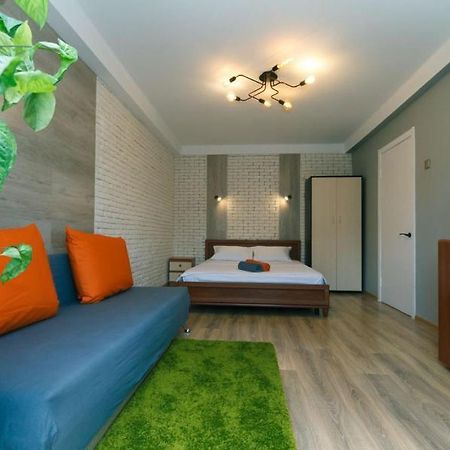 Apartment Near Dream Town Київ Екстер'єр фото
